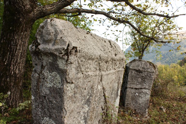 Nekropole sa stećcima u selu Čičevo, povijesno područje